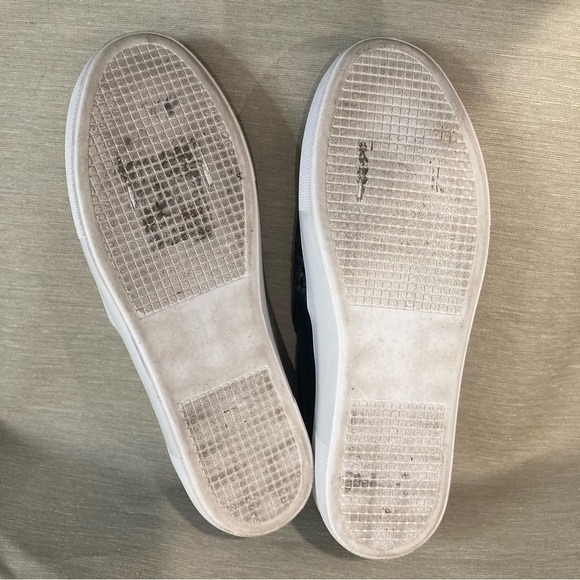 STEVE MADDEN Sz 10 Slip On Perforated  Top Rubber Sole Loafer Flats Shoes - Picture 7 of 9